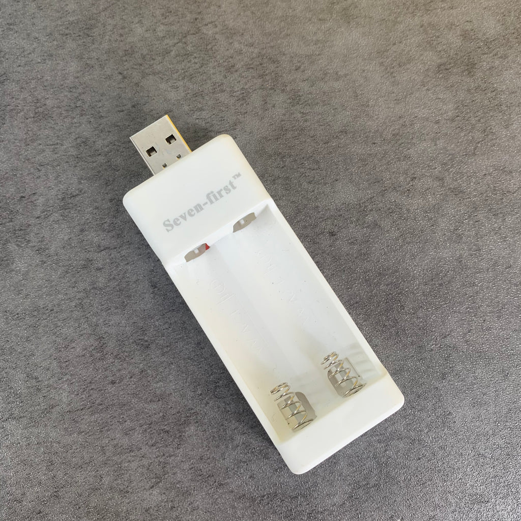 Seven-first Strong and Durable White Battery Charger