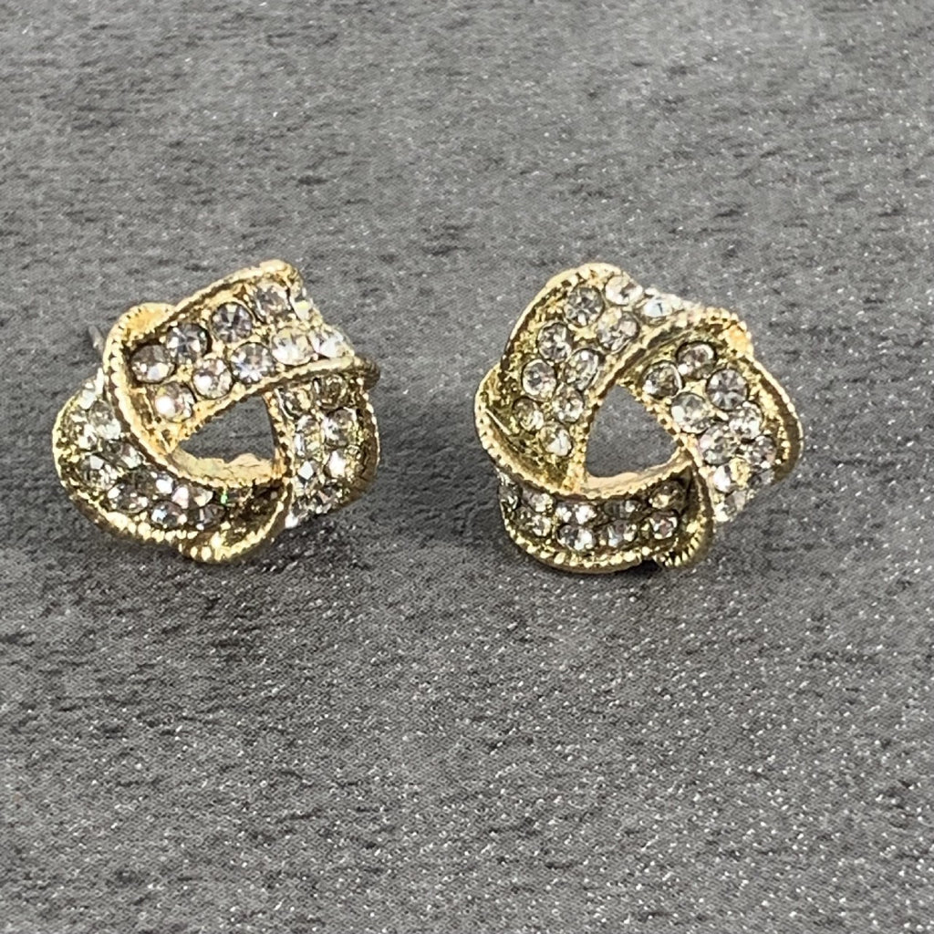 十心十箭 Metal Stud Earrings for Women
